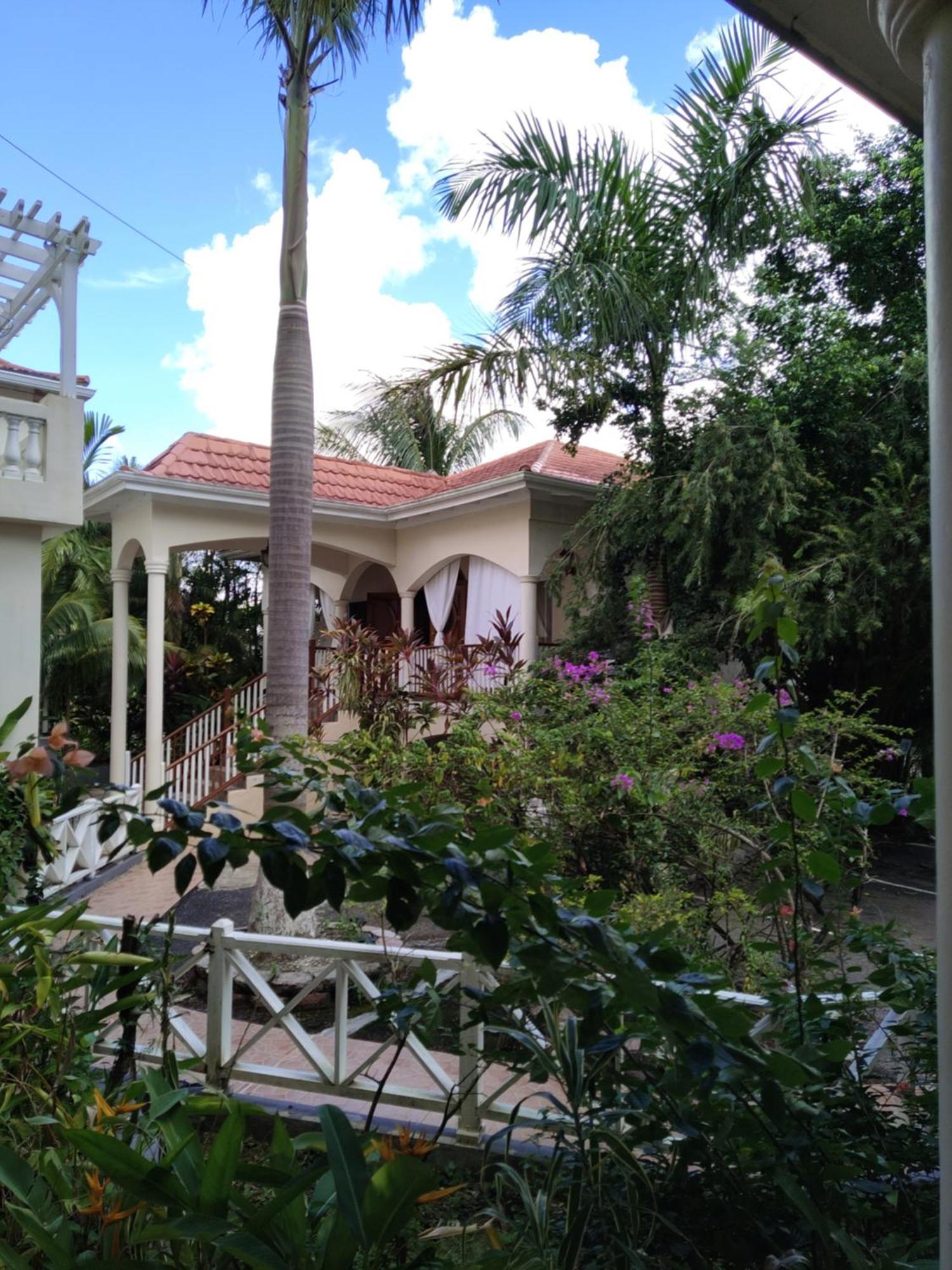 Rayon Hotel Negril Buitenkant foto